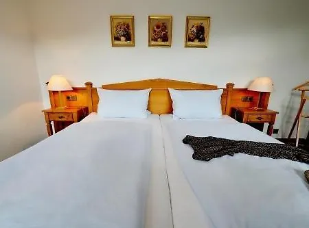 Alter Packhof Hotel 4*