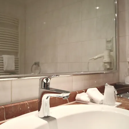 Alter Packhof Hotel 4*